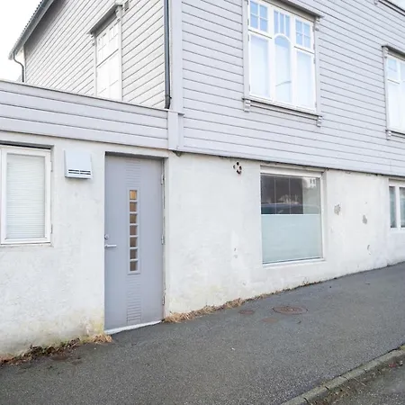 Modern 2br Apartment, Walk To & Harbour Apartman