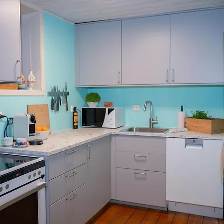 Modern 2br Apartment, Walk To & Harbour Apartament