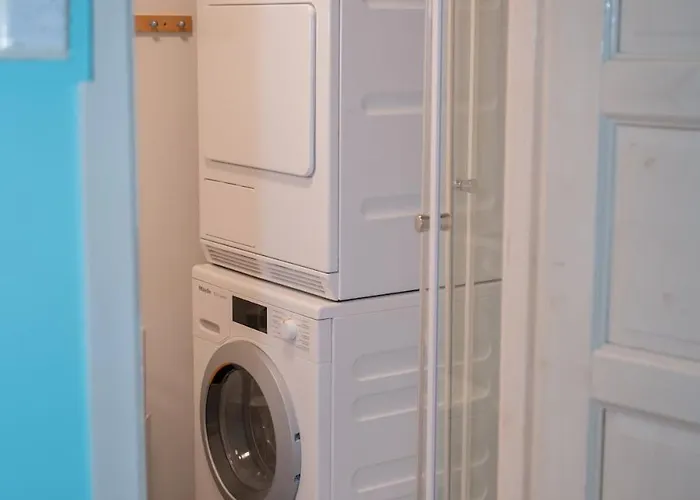 Apartament Modern 2br Apartment, Walk To & Harbour