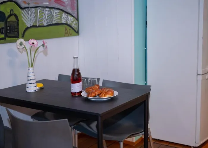 Apartament Modern 2br Apartment, Walk To & Harbour